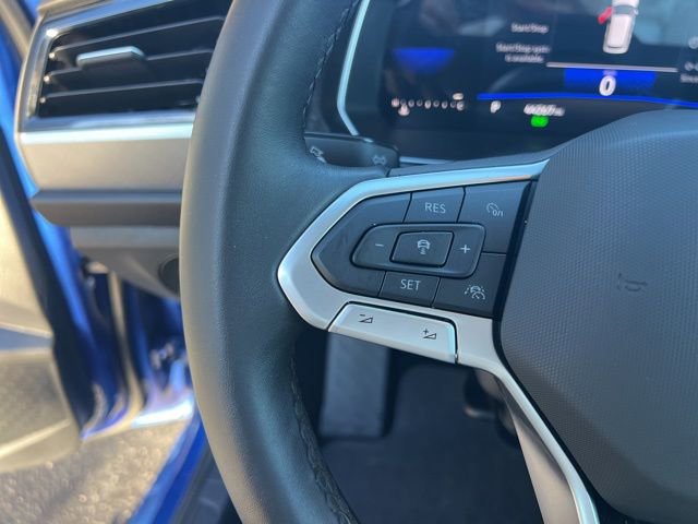 Used 2023 Volkswagen Jetta SE image 11