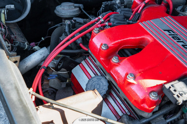Used 1986 Pontiac Fiero GT image 31