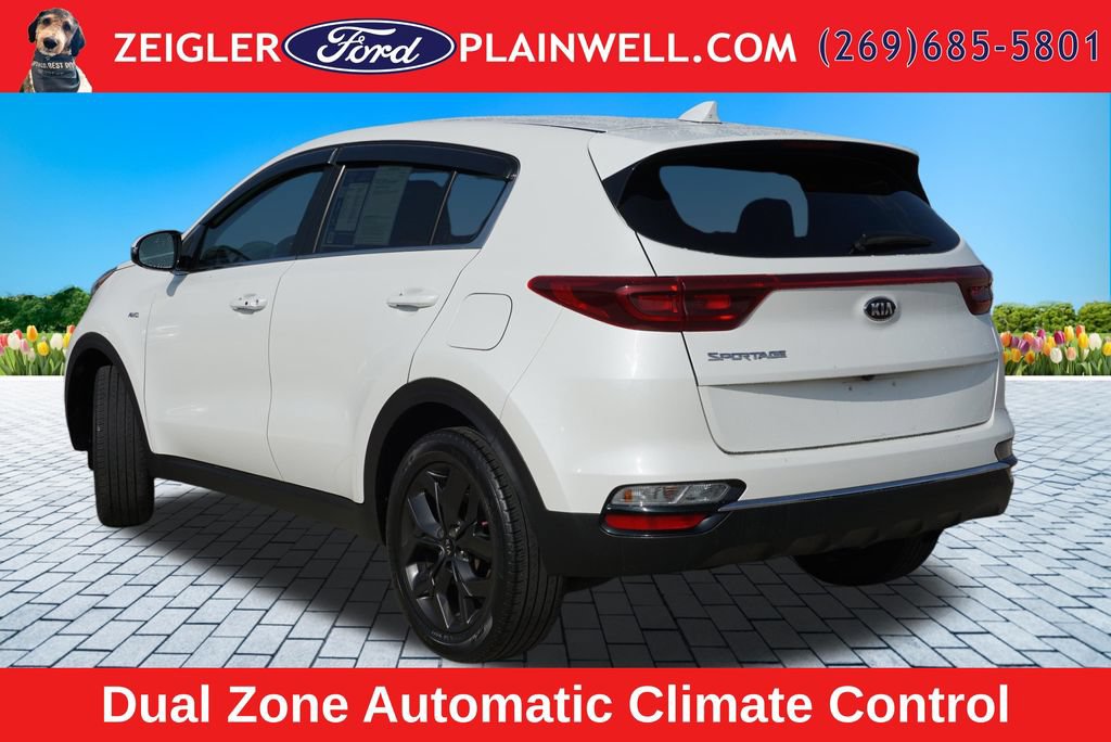 Used 2022 Kia Sportage LX w/ LX AWD Value Edition Package image 3