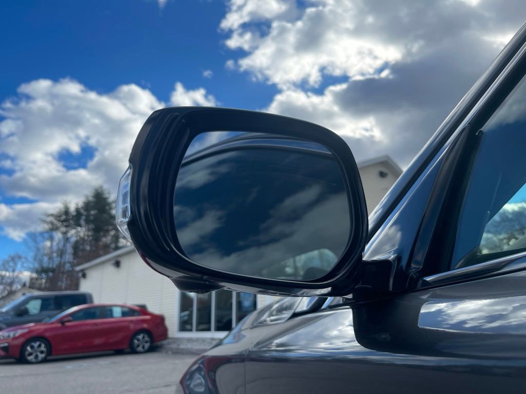 Used 2022 INFINITI Q50 Luxe w/ Cargo Package image 18