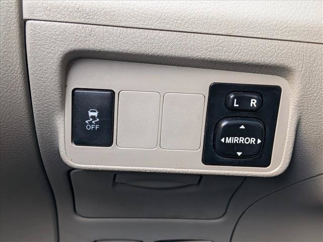 Used 2012 Toyota Corolla LE FWD image 16