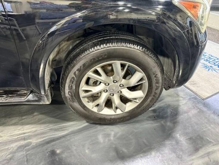 Used 2011 INFINITI QX56 2WD w/ Theater Pkg image 7