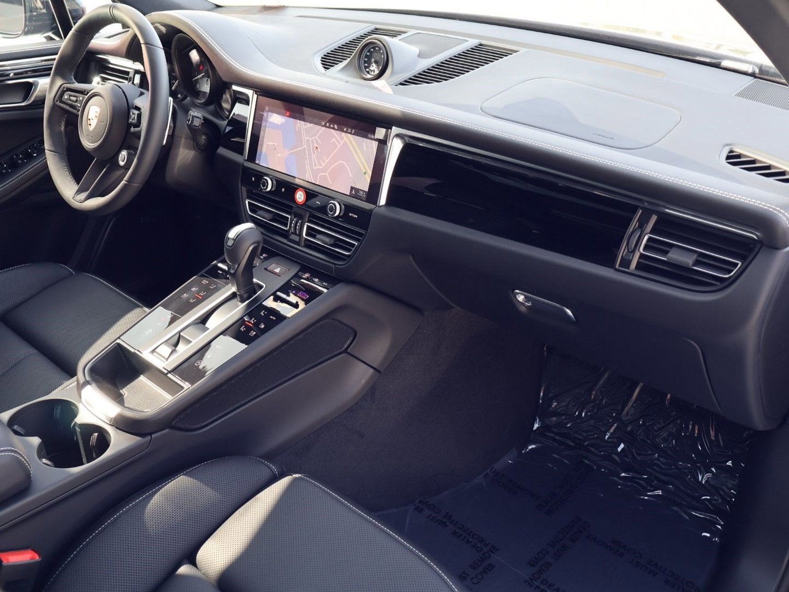 New 2026 Porsche Macan S image 25