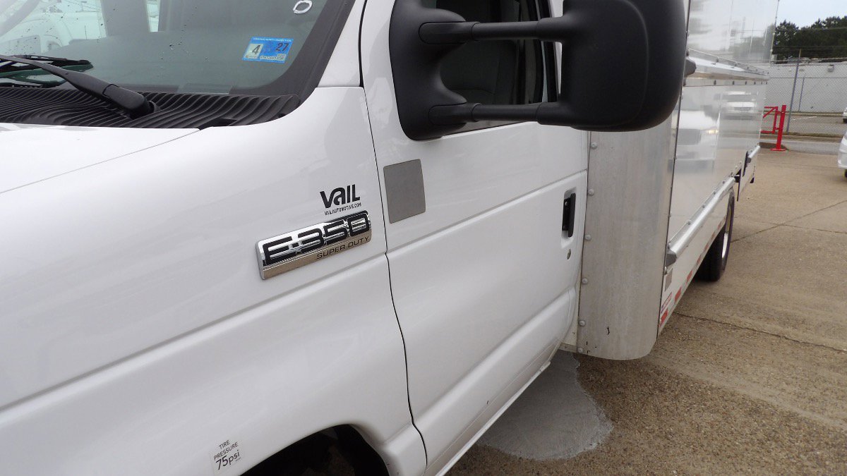 Used 2022 Ford E-350 and Econoline 350 Super Duty RWD image 7