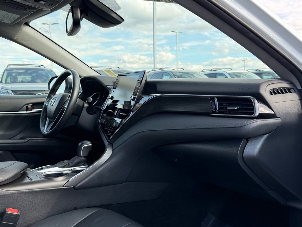 Used 2023 Toyota Camry XLE image 21
