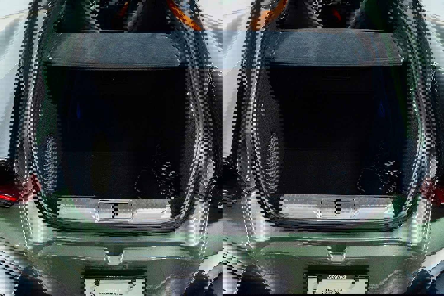 Certified 2025 Ferrari 12Cilindri image 38