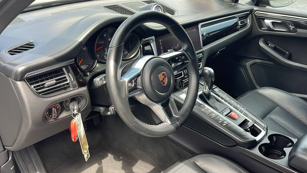 Used 2019 Porsche Macan AWD/4WD image 9
