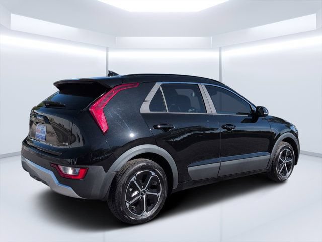 Used 2024 Kia Niro EX FWD image 3