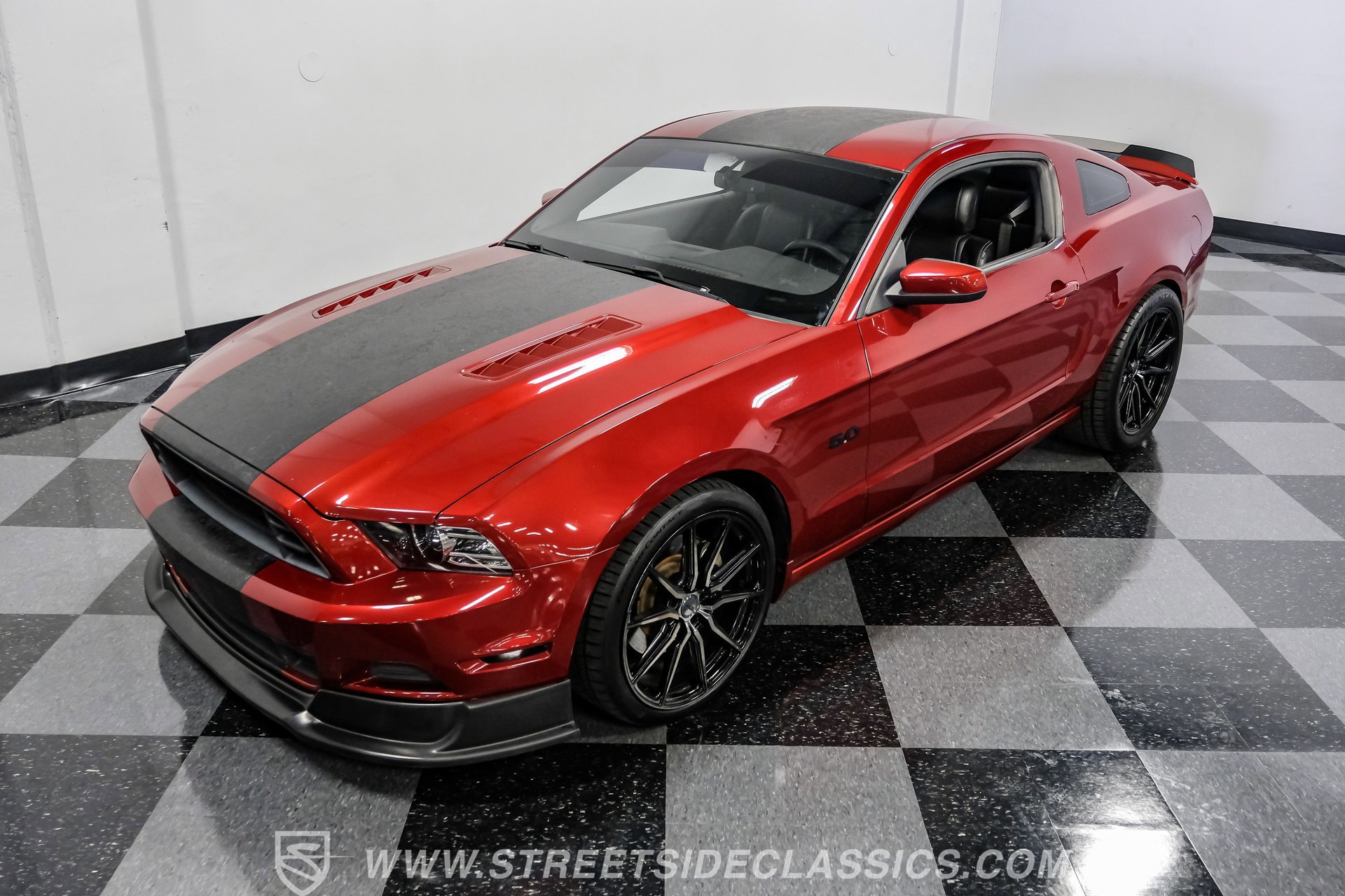 Used 2014 Ford Mustang GT Premium RWD image 35