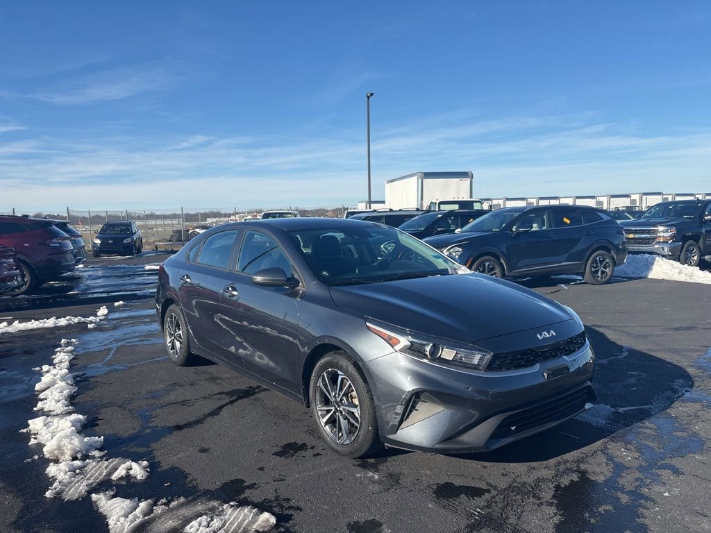 Certified 2023 Kia Forte LXS image 1