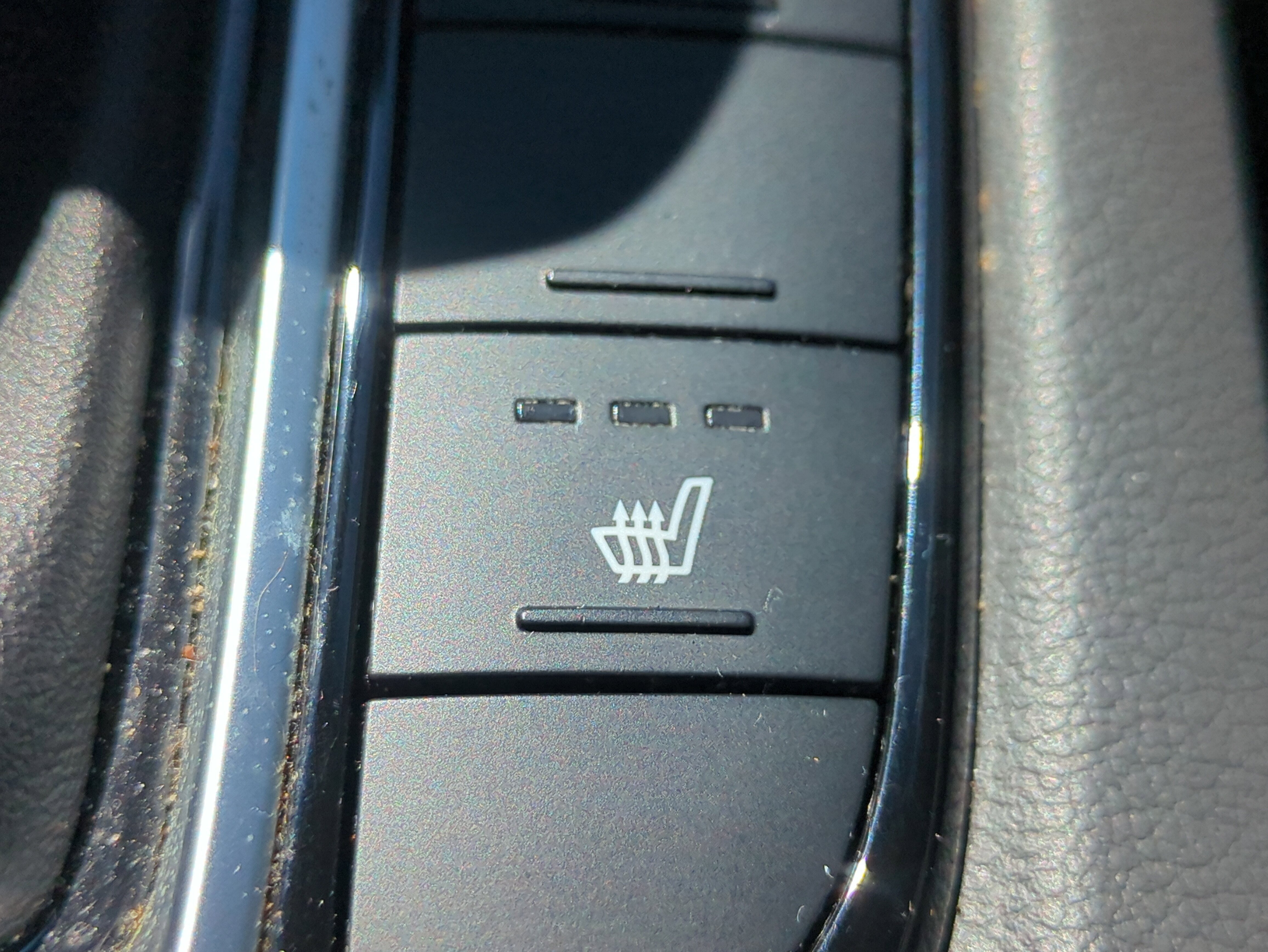 Used 2020 Hyundai Ioniq Limited image 26