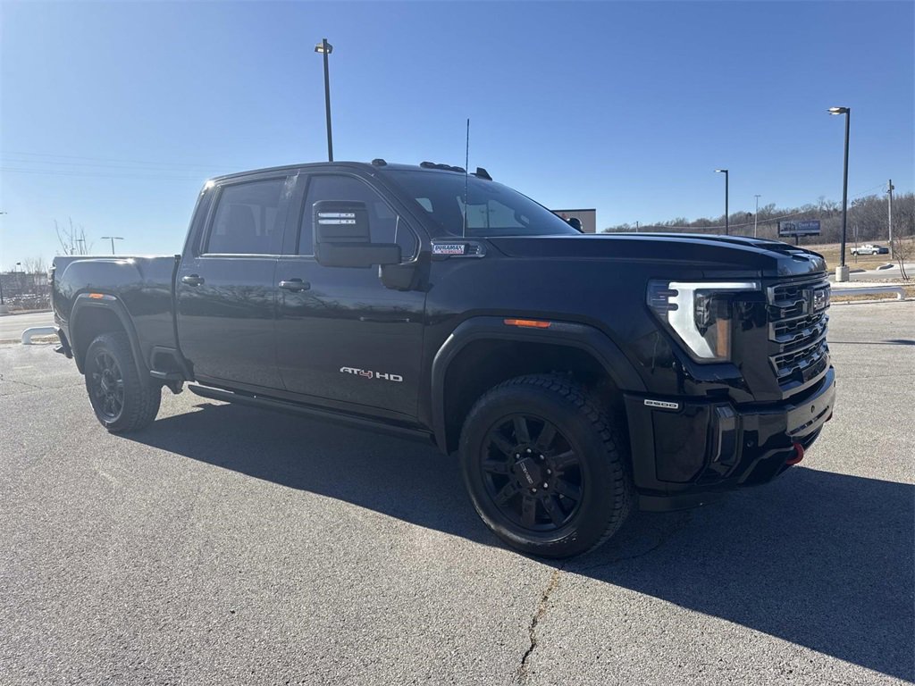 Used 2024 GMC Sierra 2500 AT4 w/ AT4 Premium Plus Package image 7