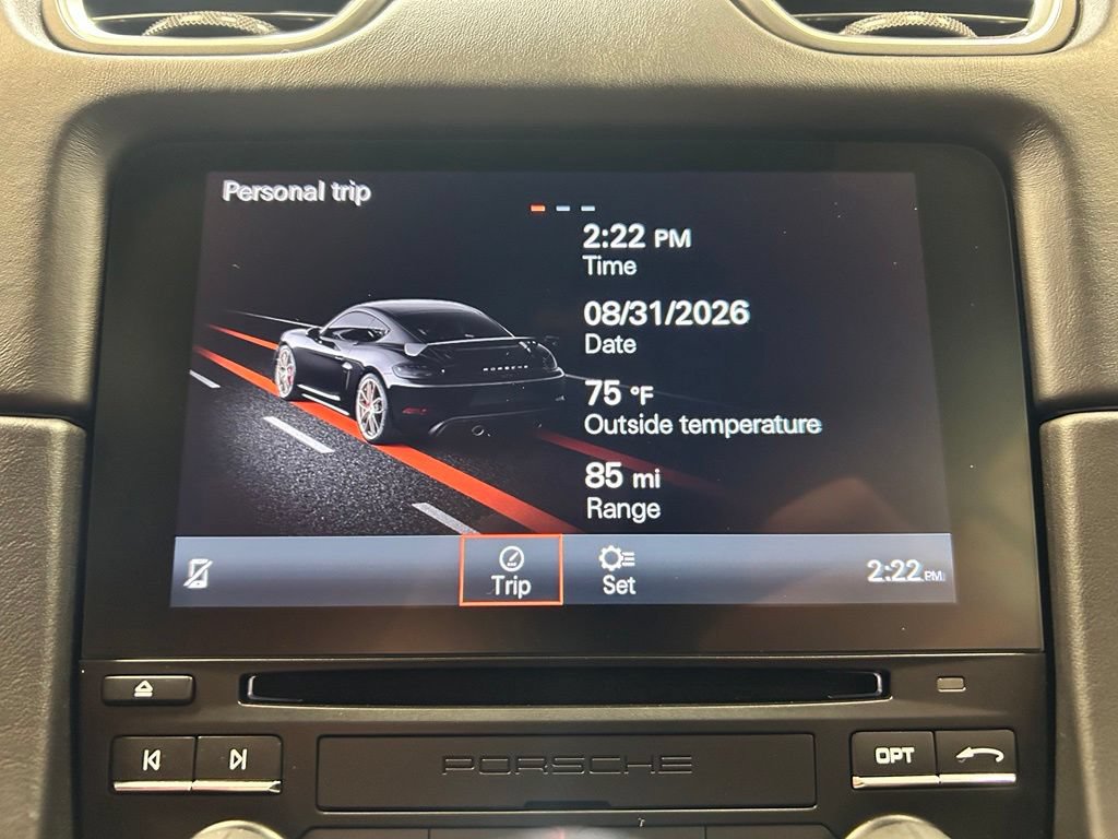 Used 2022 Porsche 718 Cayman GT4 RWD image 18