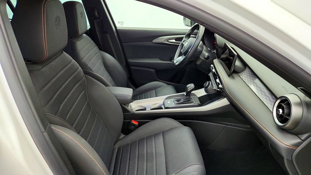 Used 2024 Alfa Romeo Tonale Ti AWD/4WD image 23