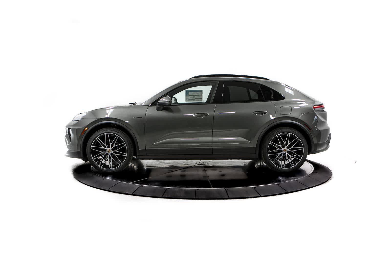 New 2026 Porsche Macan Electric RWD image 2