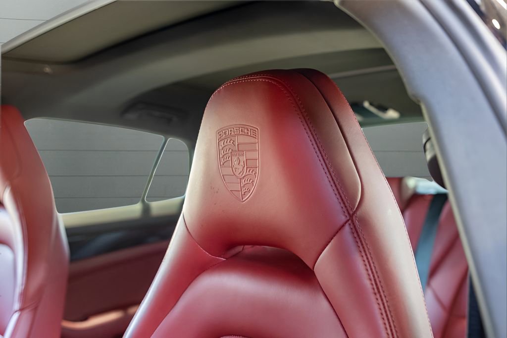 Used 2021 Porsche Panamera 4 AWD/4WD image 41