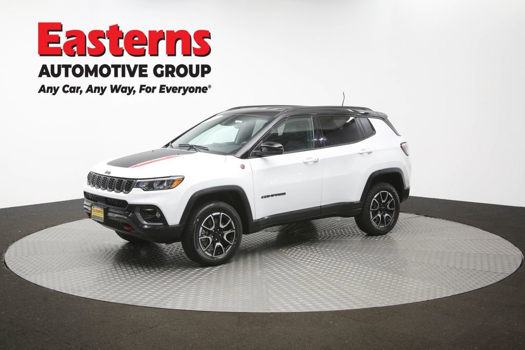 Used 2024 Jeep Compass Trailhawk AWD/4WD image 56