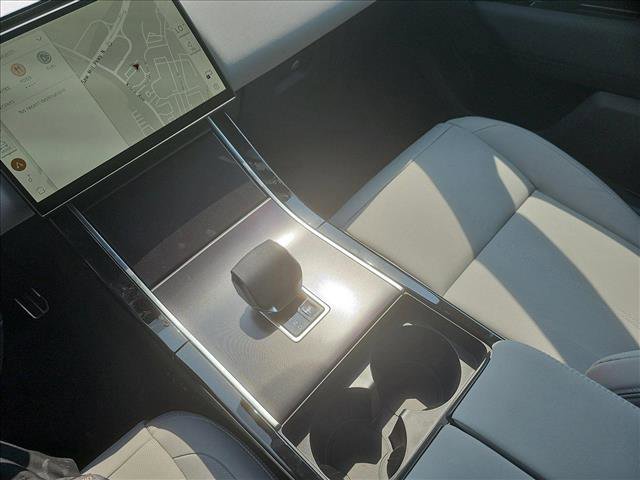 New 2026 Land Rover Range Rover Velar Dynamic SE image 24