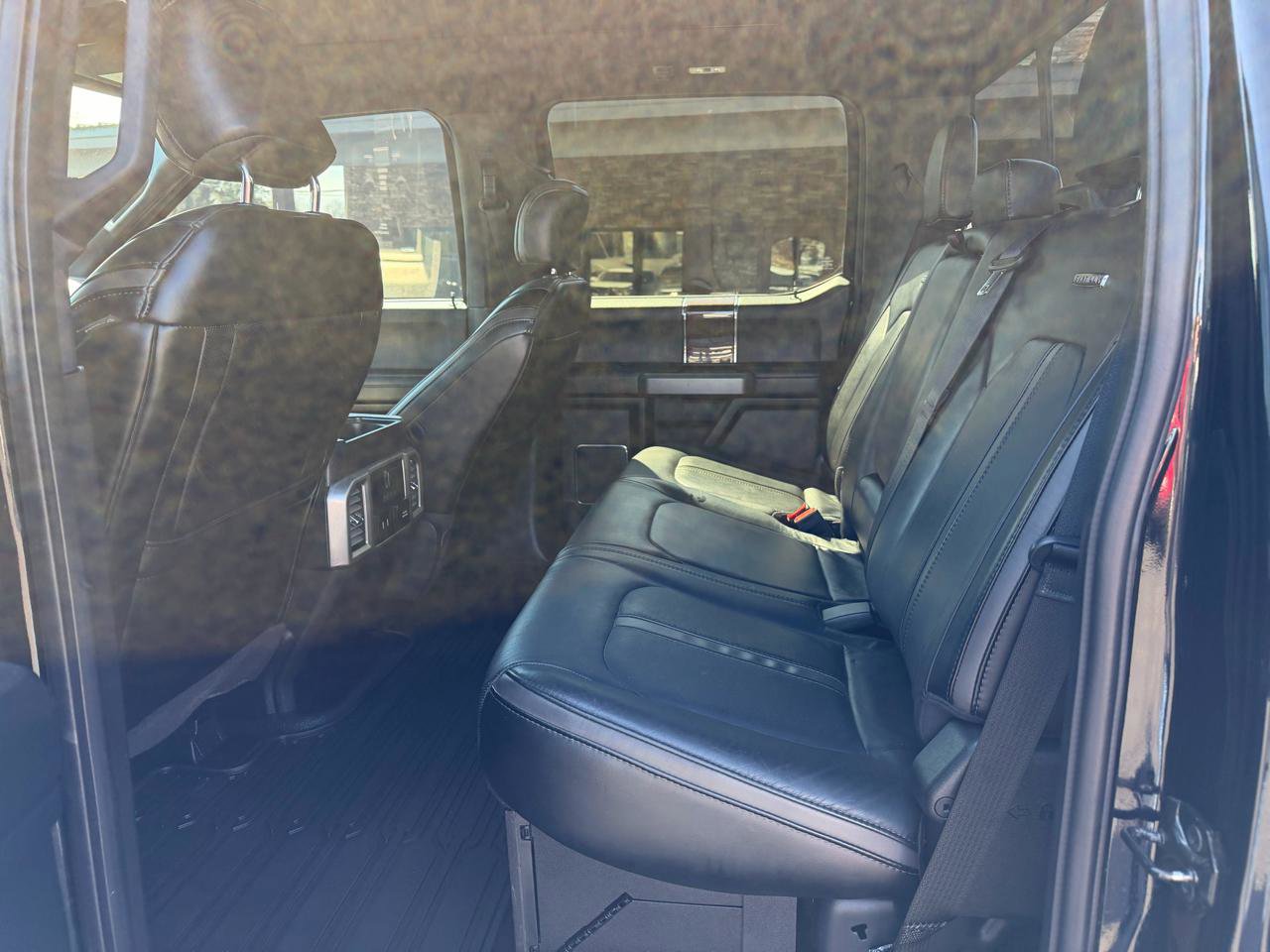 Used 2017 Ford F350 Platinum w/ Platinum Ultimate Package AWD/4WD image 11