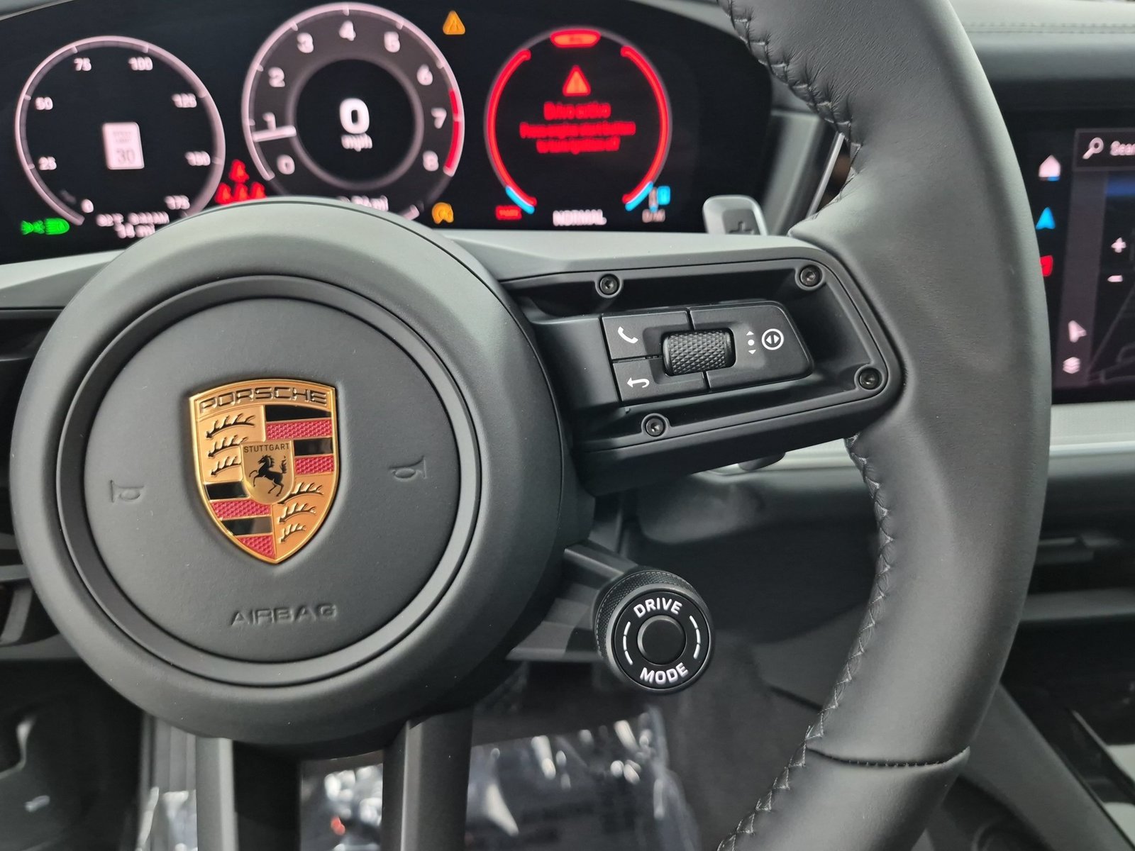 New 2026 Porsche Cayenne Coupe AWD/4WD image 20