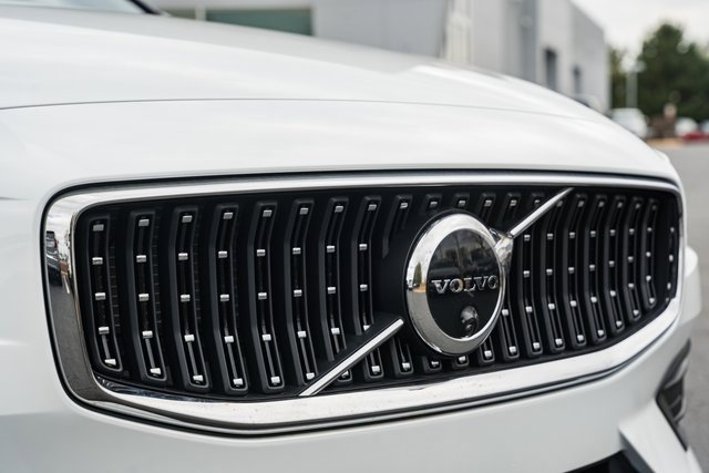 New 2026 Volvo V60 B5 Cross Country Plus w/ Protection Package Premier image 13