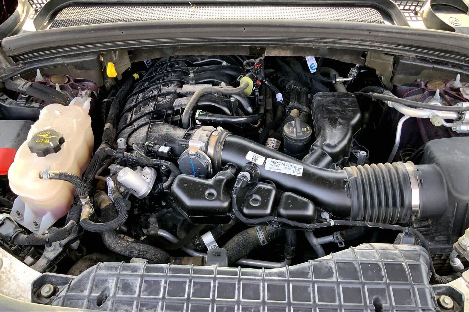 Used 2023 Jeep Grand Cherokee Altitude AWD/4WD image 33