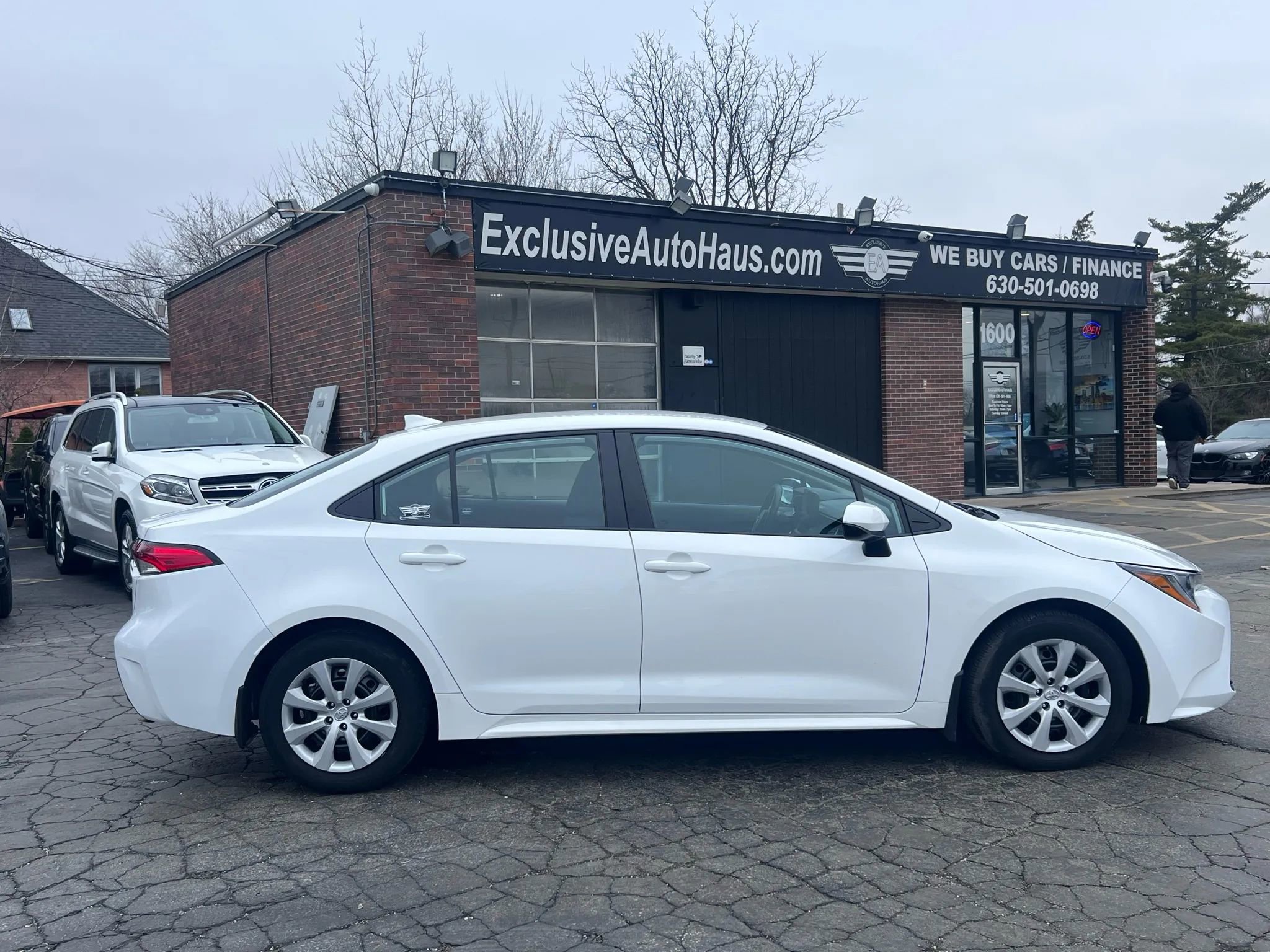 Used 2024 Toyota Corolla LE image 6