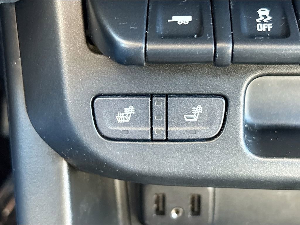 Used 2022 Chevrolet Colorado Z71 AWD/4WD image 19