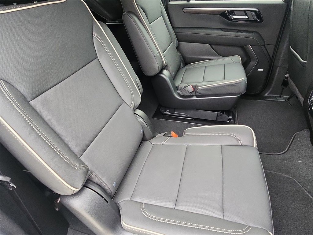 New 2026 Chevrolet Suburban Premier w/ Sun And Tow Package image 28