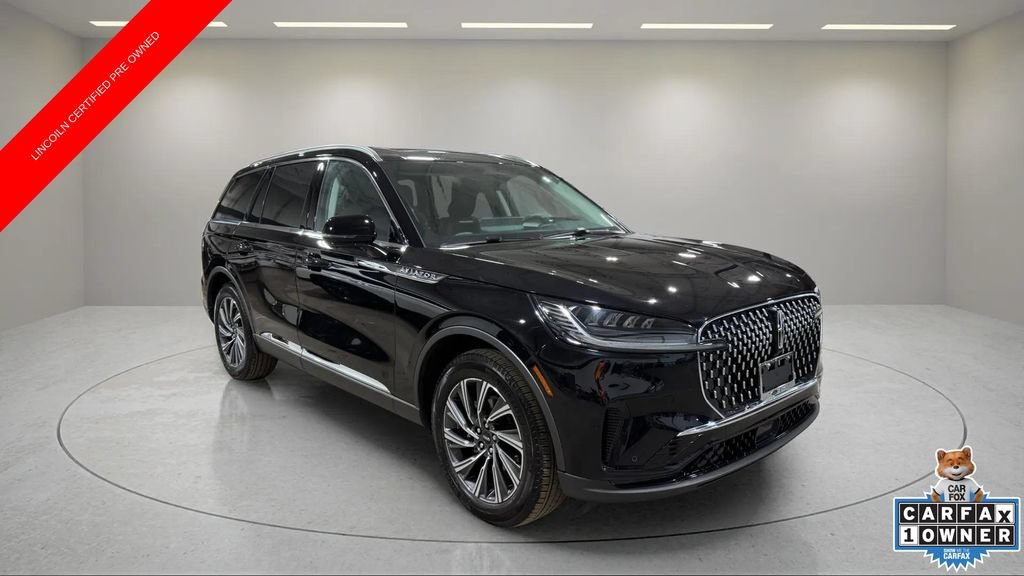 Certified 2025 Lincoln Aviator AWD image 1