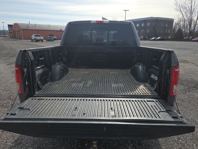 Used 2016 Ford F150 XLT w/ Equipment Group 302A Luxury image 9