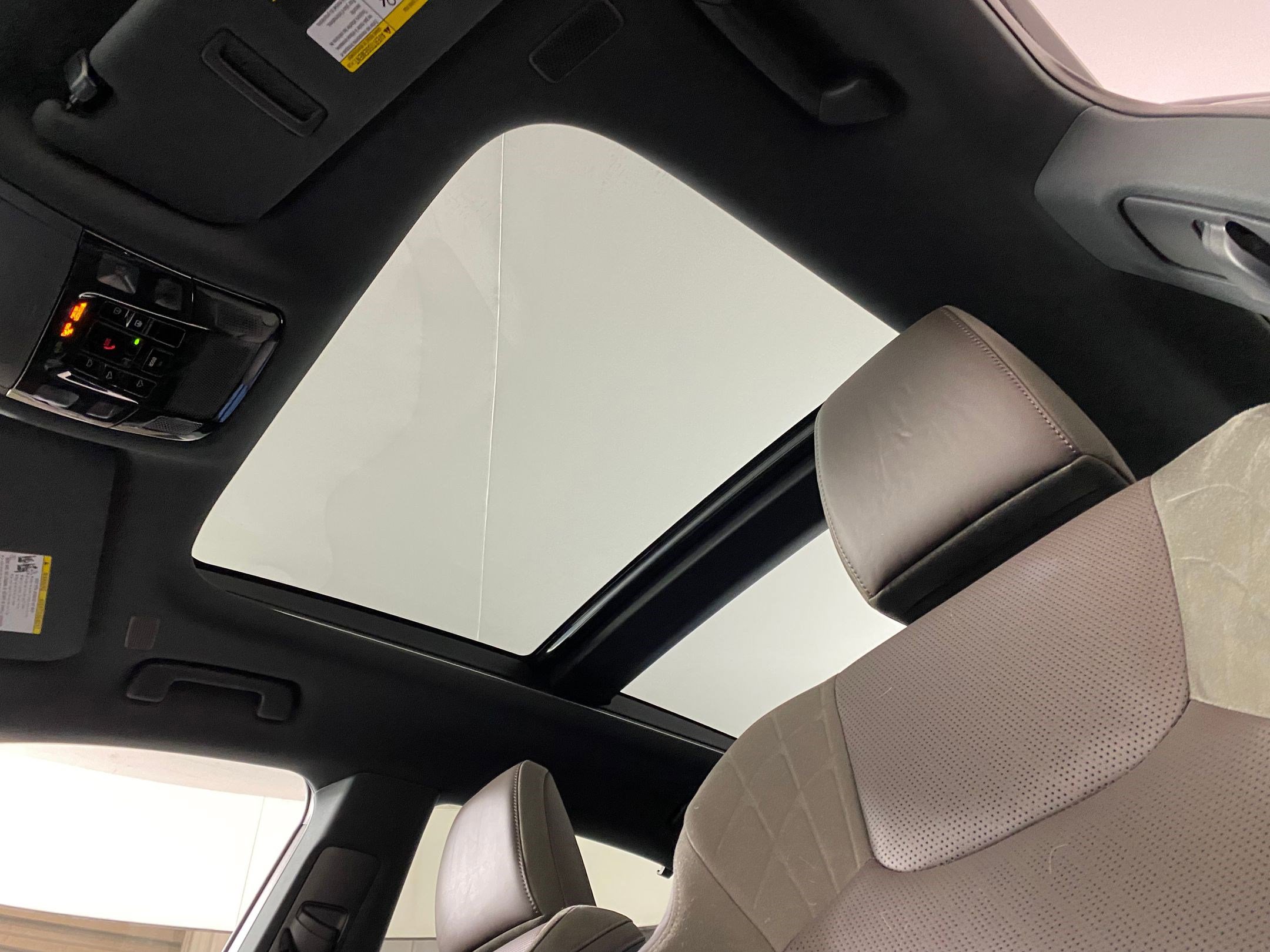 Used 2025 Lexus RX 450h AWD w/ Convenience Package image 15