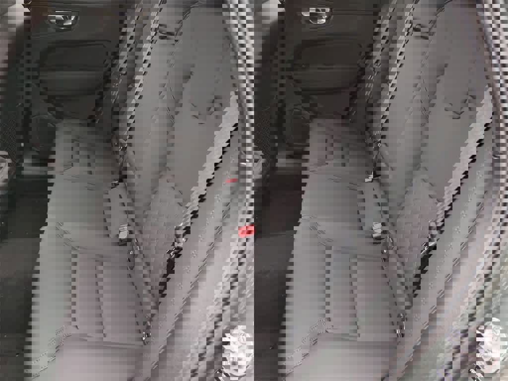 Certified 2026 Volvo XC60 B5 Plus w/ Protection Package Premier image 19