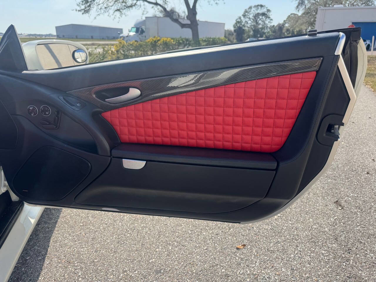 Used 2008 Mercedes-Benz SL 600 image 39