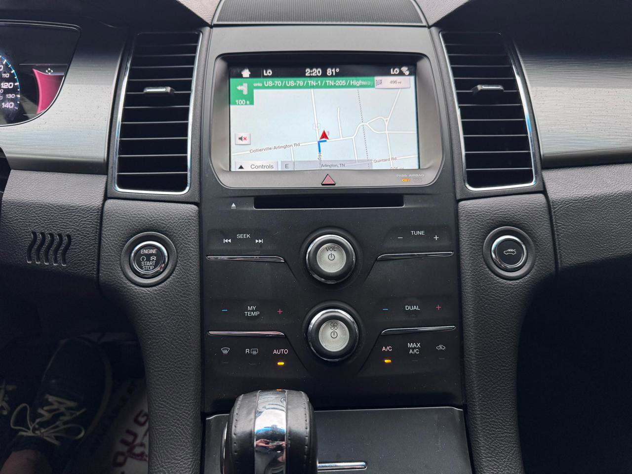 Used 2018 Ford Taurus SEL w/ Equipment Group 201A FWD image 9