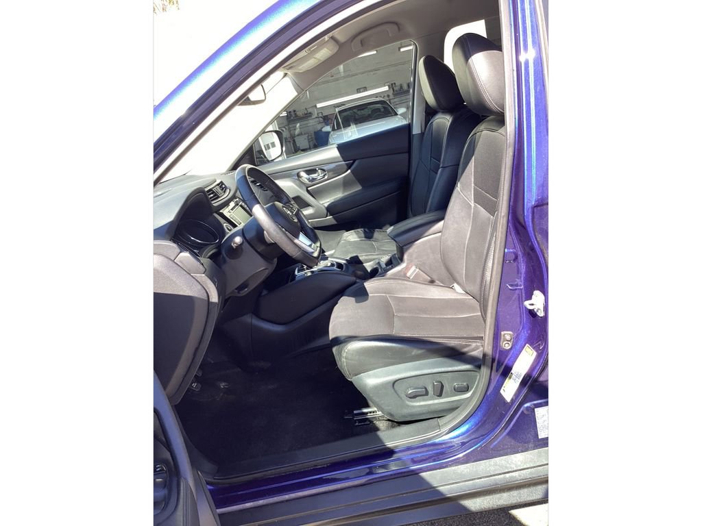 Used 2018 Nissan Rogue SL AWD/4WD image 9