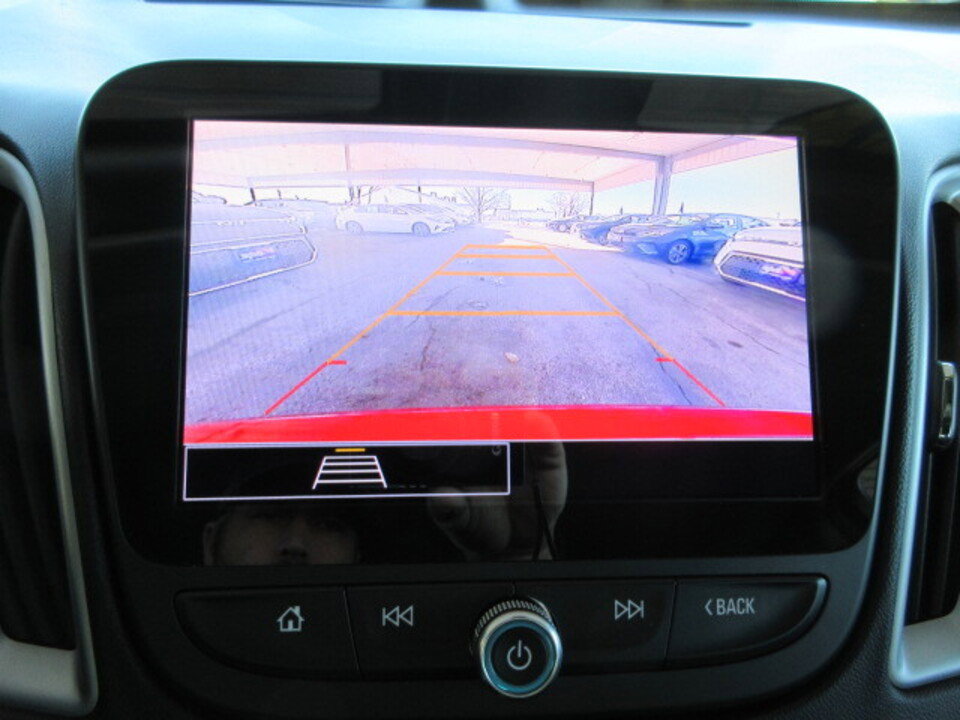 Used 2024 Chevrolet Malibu LT image 18