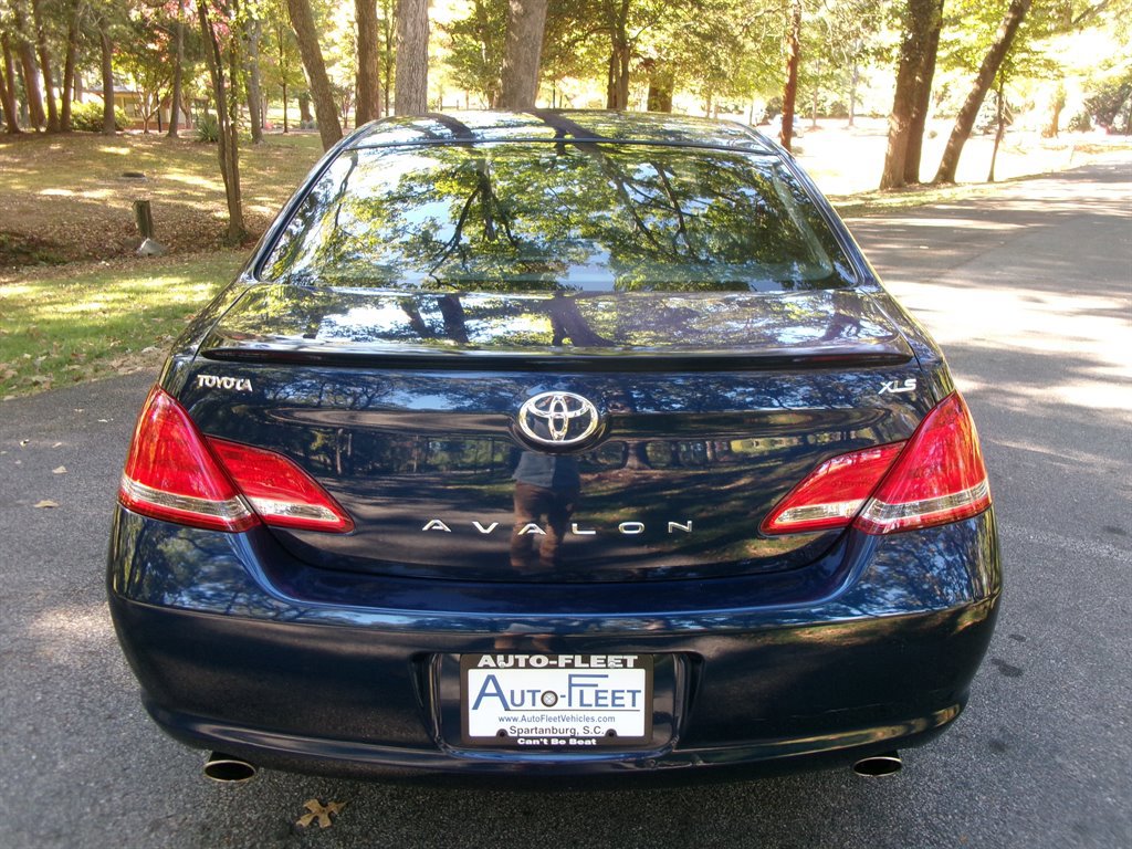 Used 2006 Toyota Avalon Limited image 6