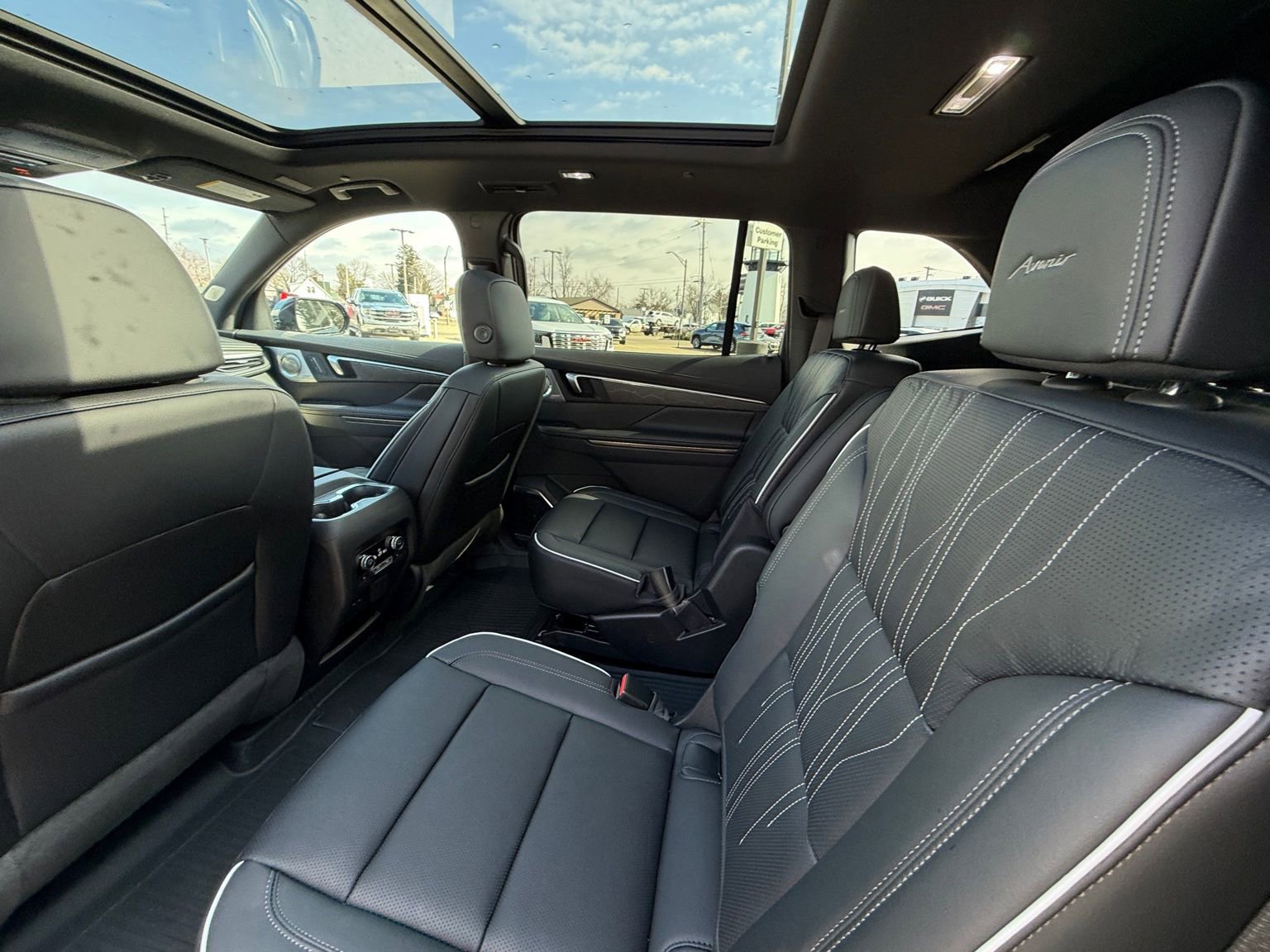 New 2026 Buick Enclave Avenir w/ Super Cruise Package image 5