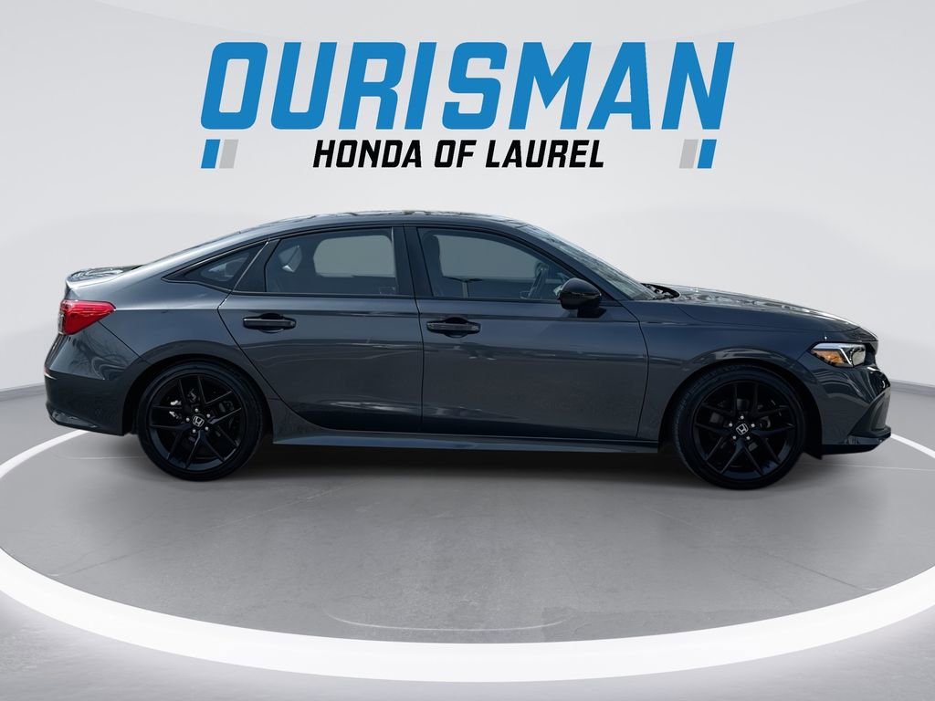 Used 2023 Honda Civic Sport image 9