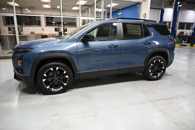 New 2027 Chevrolet Equinox RS w/ Safety and Technology Package AWD/4WD image 7