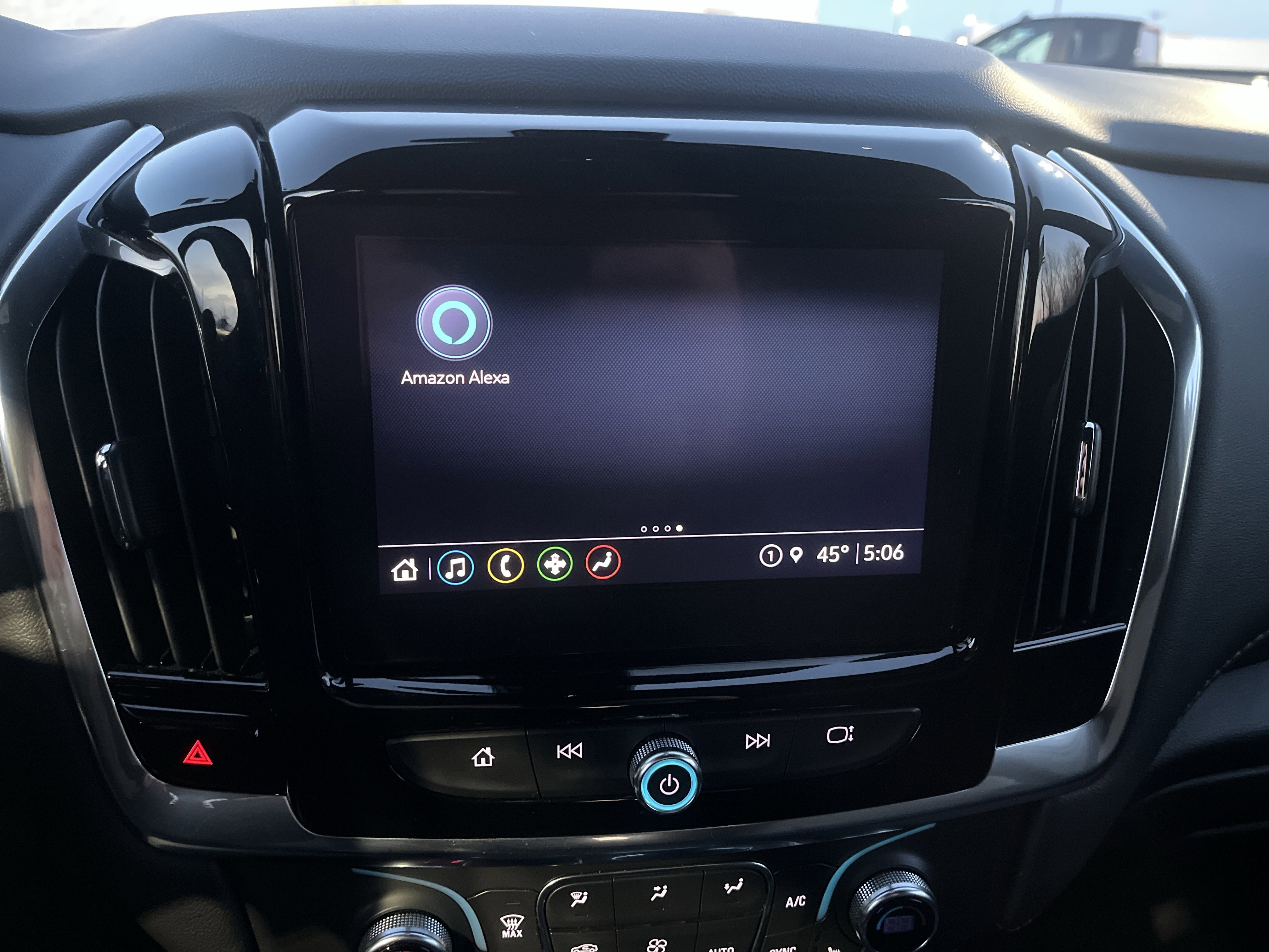 Used 2023 Chevrolet Traverse LT image 27