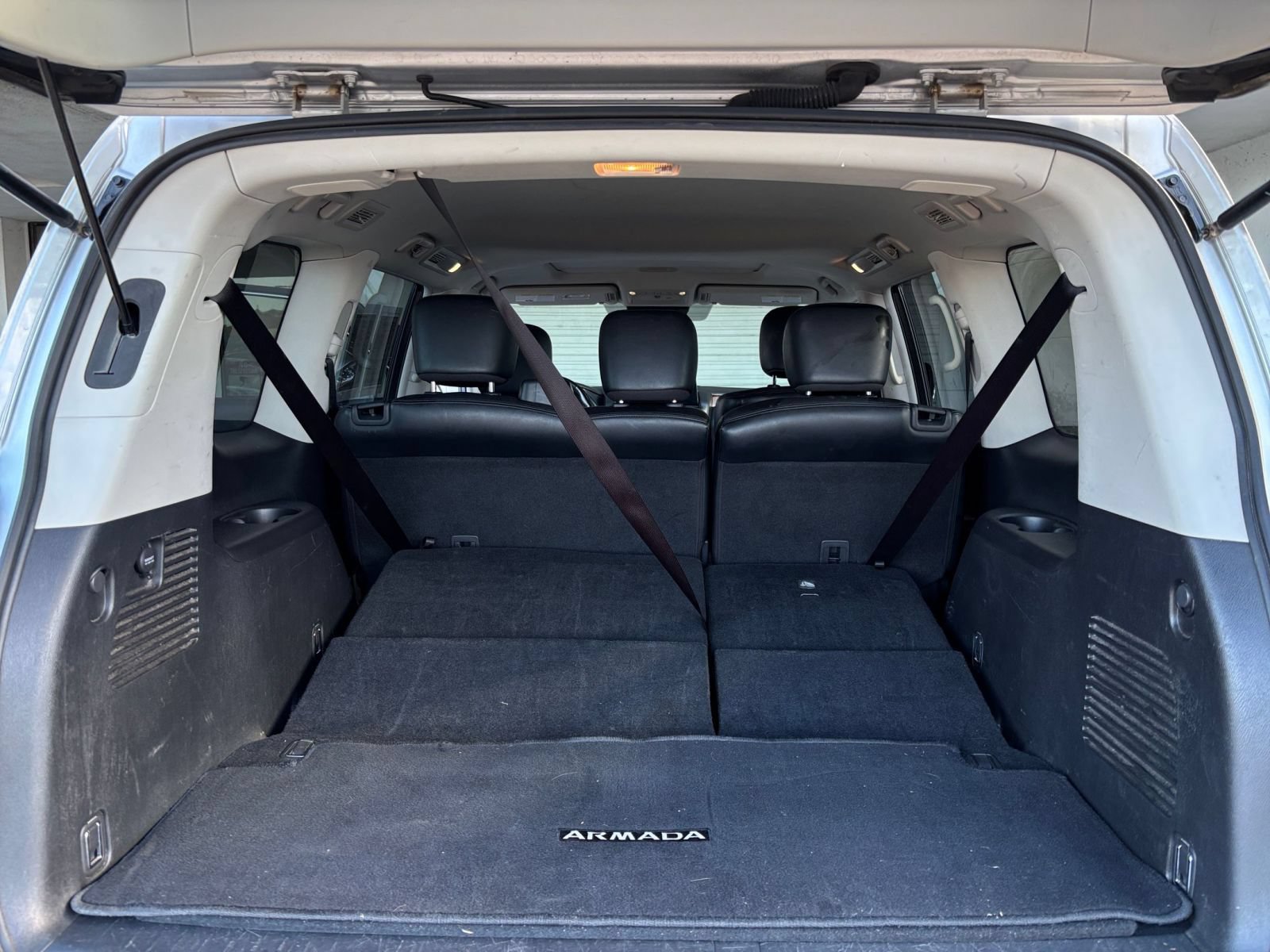 Used 2024 Nissan Armada SL RWD image 35
