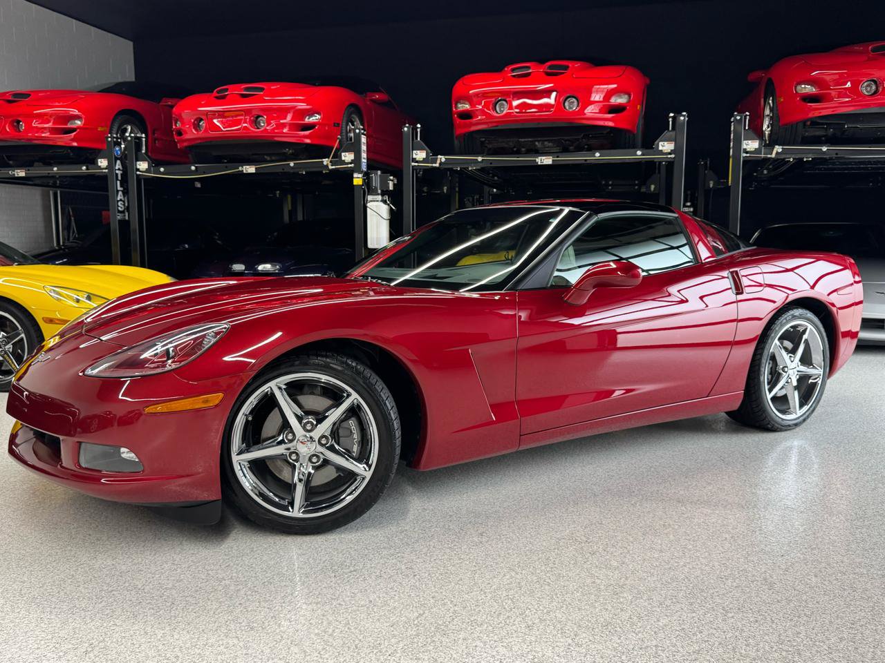 Used 2012 Chevrolet Corvette Coupe w/ 2LT Preferred Equipment Group RWD image 3