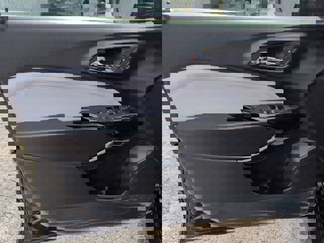 New 2026 Chevrolet Trax LT w/ Midnight Edition image 22