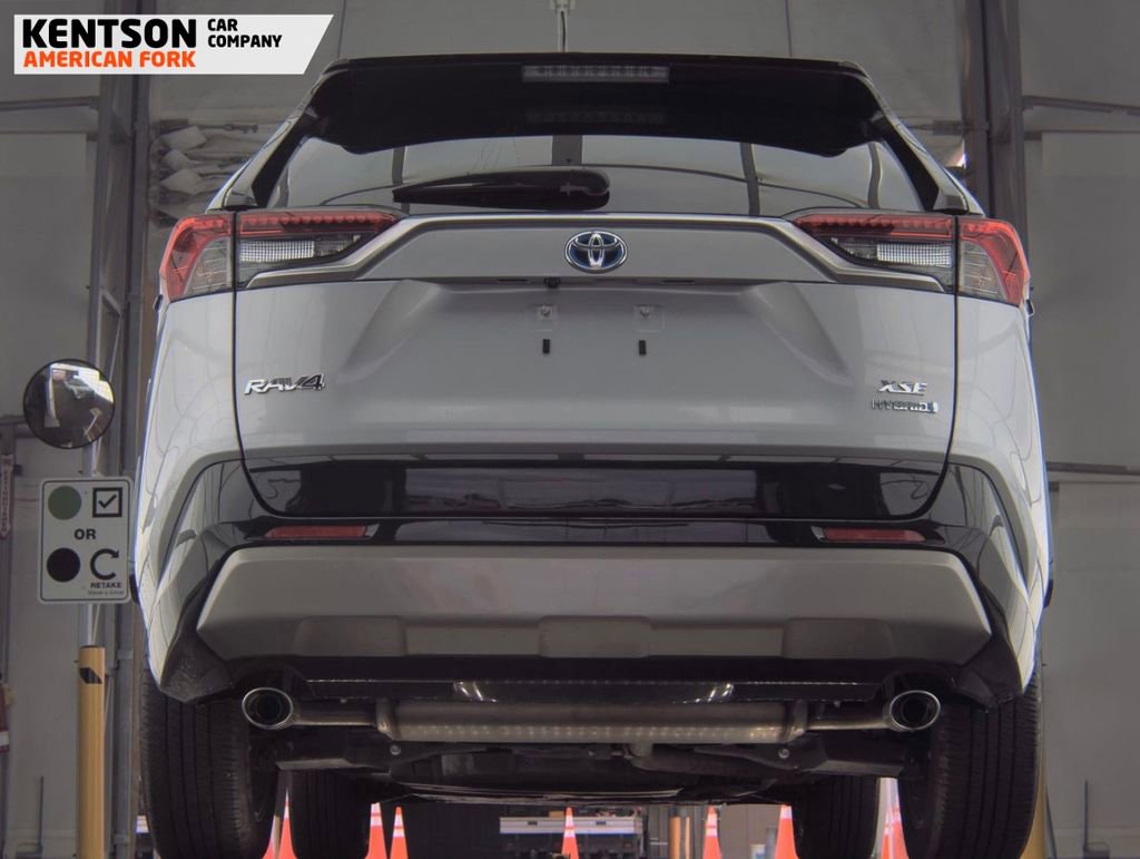 Used 2024 Toyota RAV4 XSE image 6