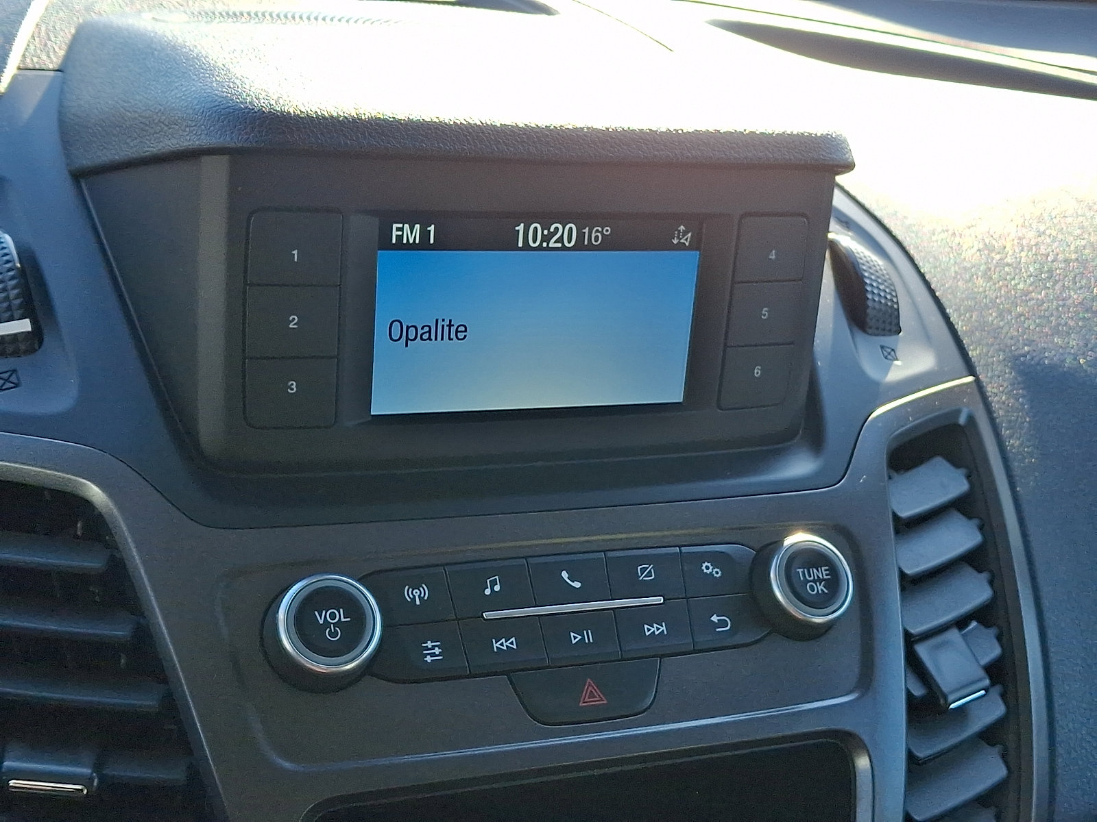 Certified 2023 Ford Transit Connect XL w/ Trailer Tow Package image 24