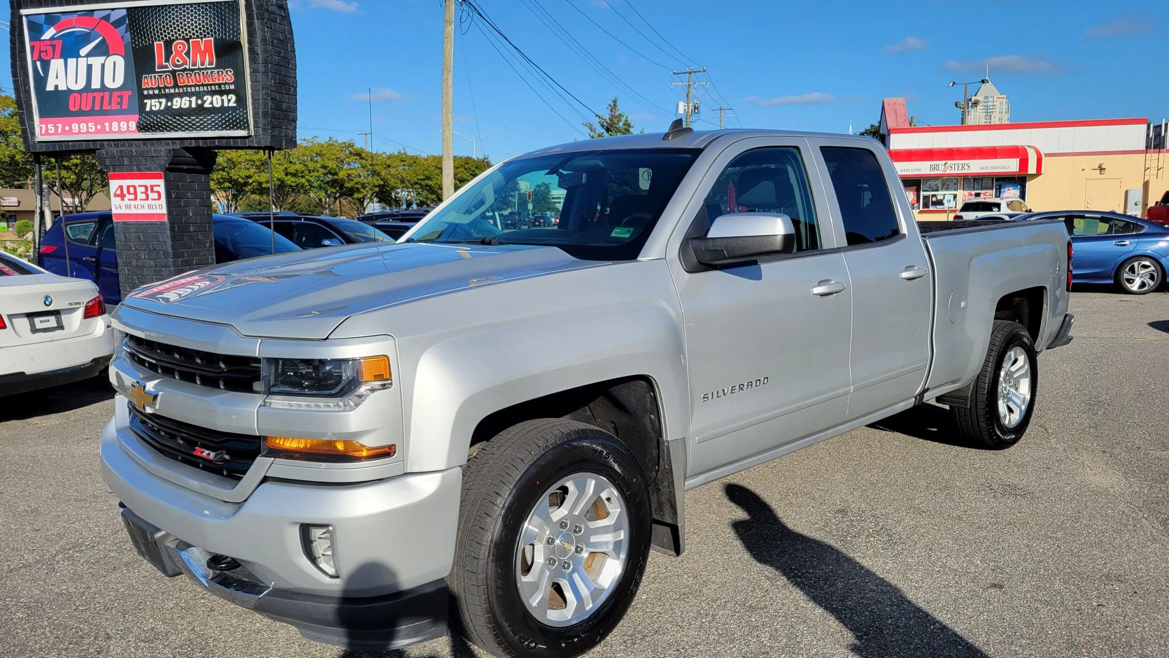 Used 2017 Chevrolet Silverado 1500 LT w/ All Star Edition image 1