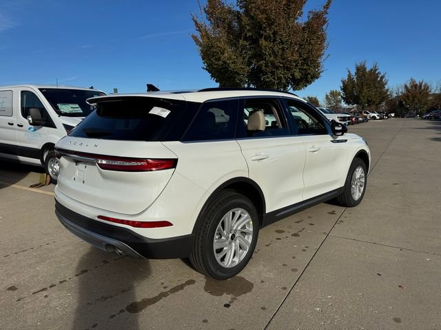 New 2026 Lincoln Corsair Premiere image 8