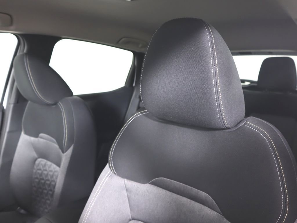 New 2026 Nissan Kicks SV w/ Cold Weather Package image 19